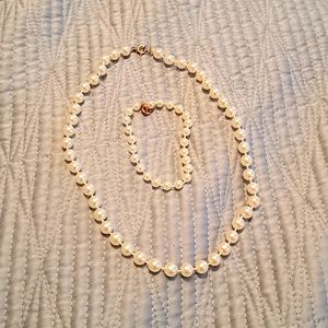Pearl Necklace & Bracelet Set